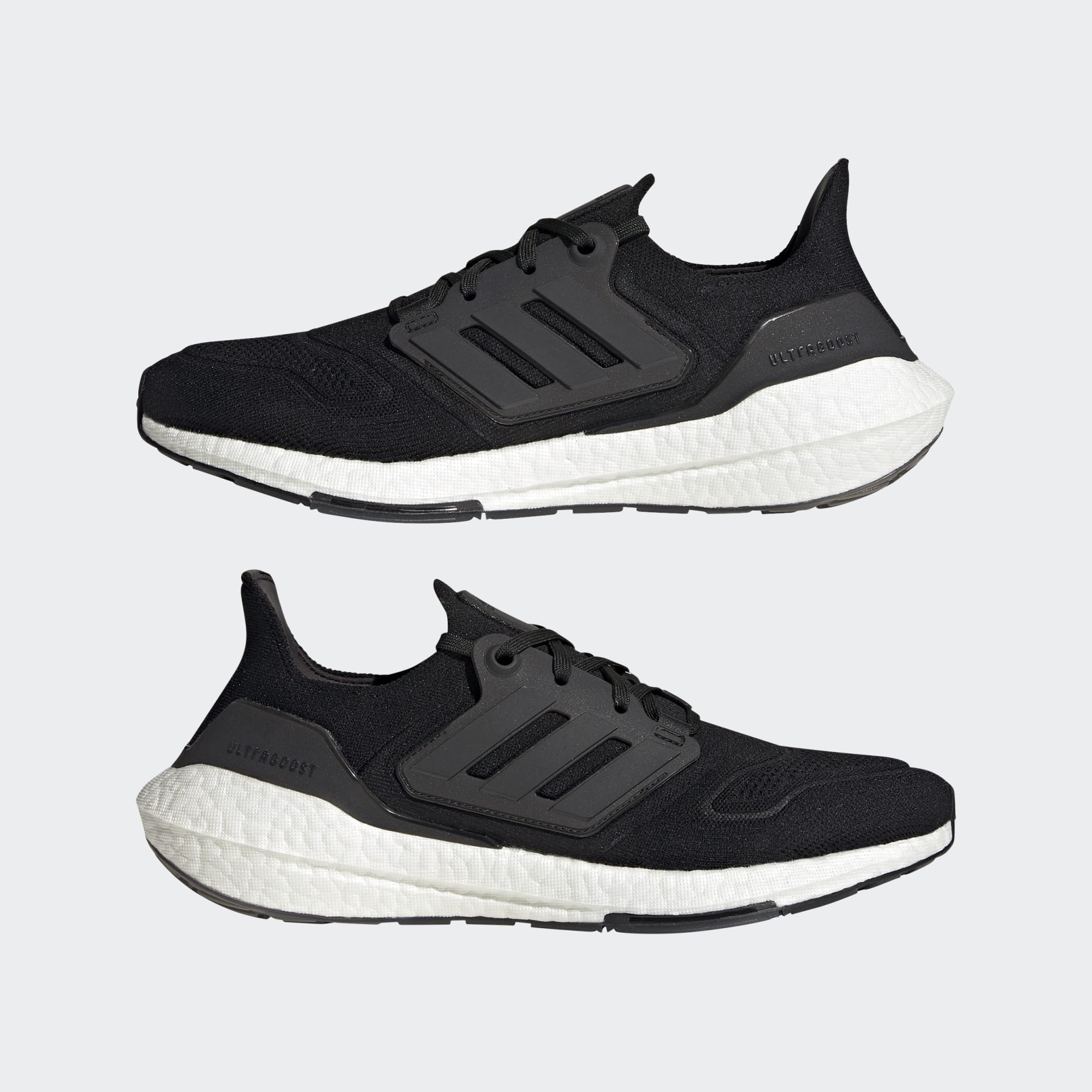 Adidas Men's Ultraboost 22 Shoes-Black/Black/White